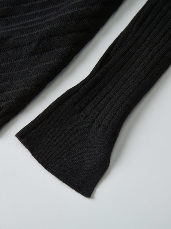 V Ribbed Sweater - Black