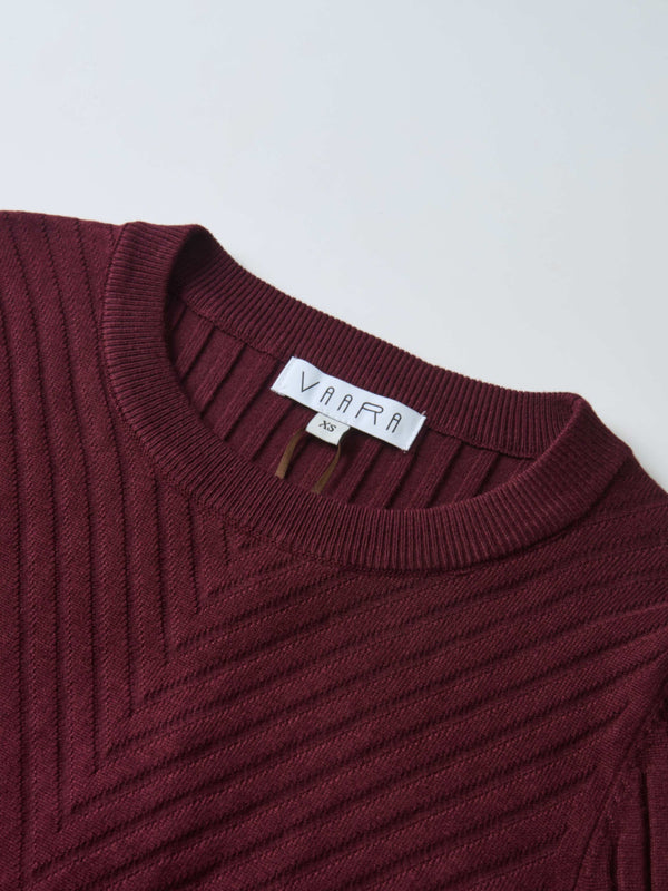V Ribbed Sweater - Burgundy