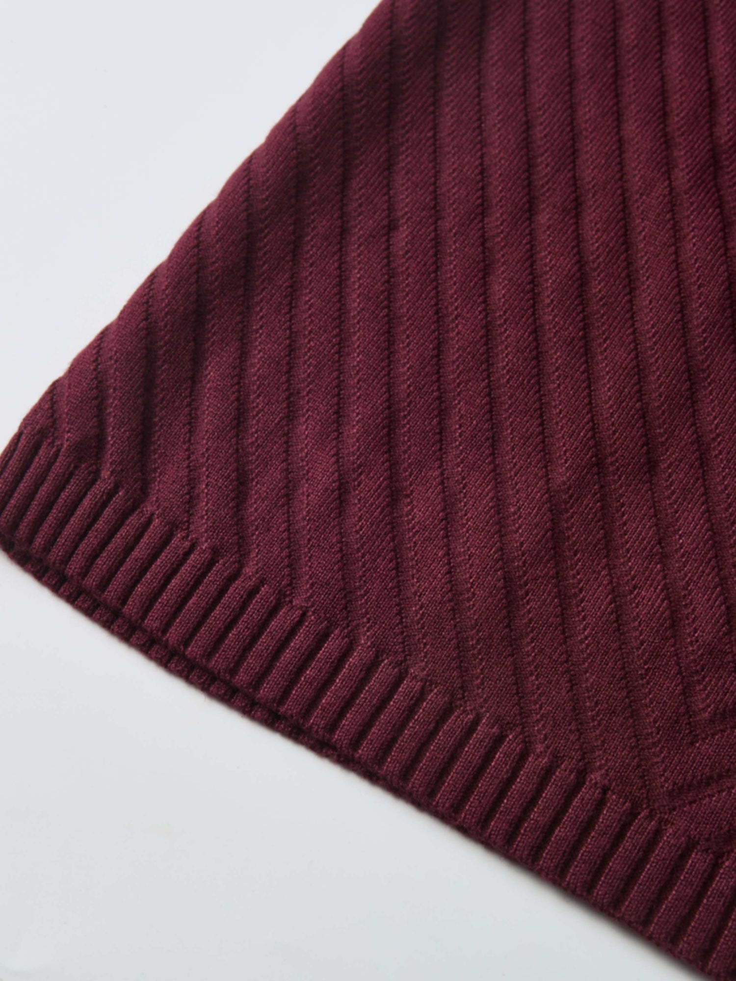 V Ribbed Sweater - Burgundy