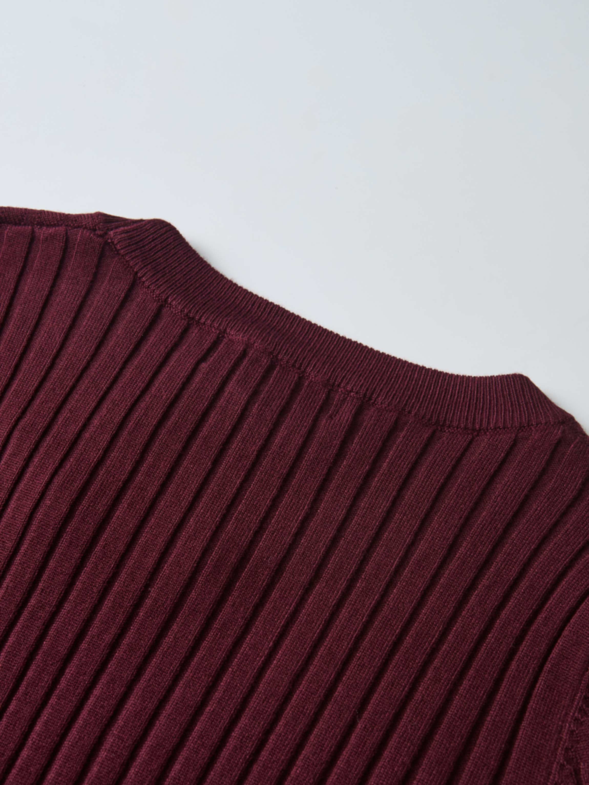 V Ribbed Sweater - Burgundy