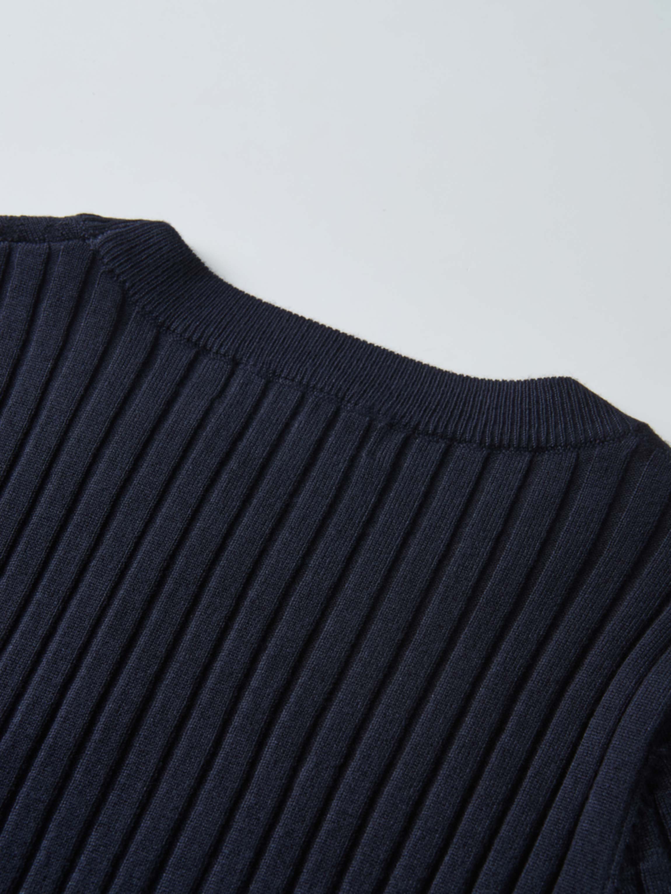 V Ribbed Sweater - Navy