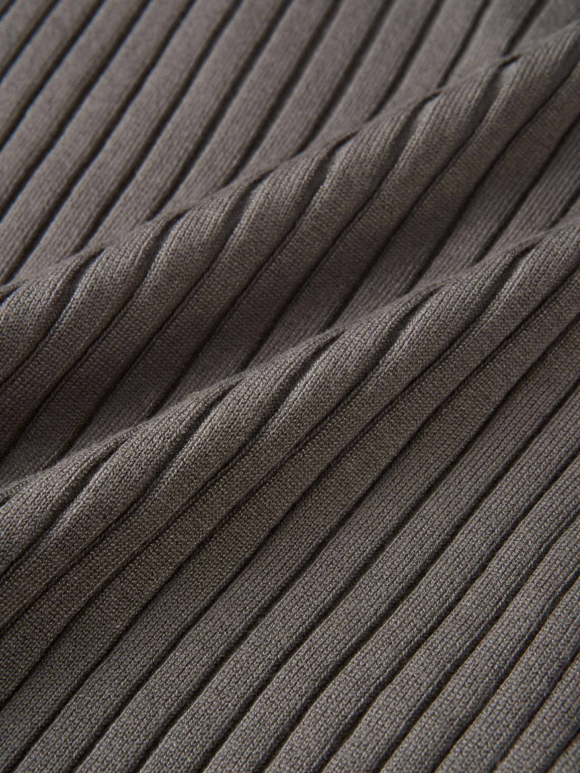 Soft Thin Ribbed Banded Sweater - Warm Taupe