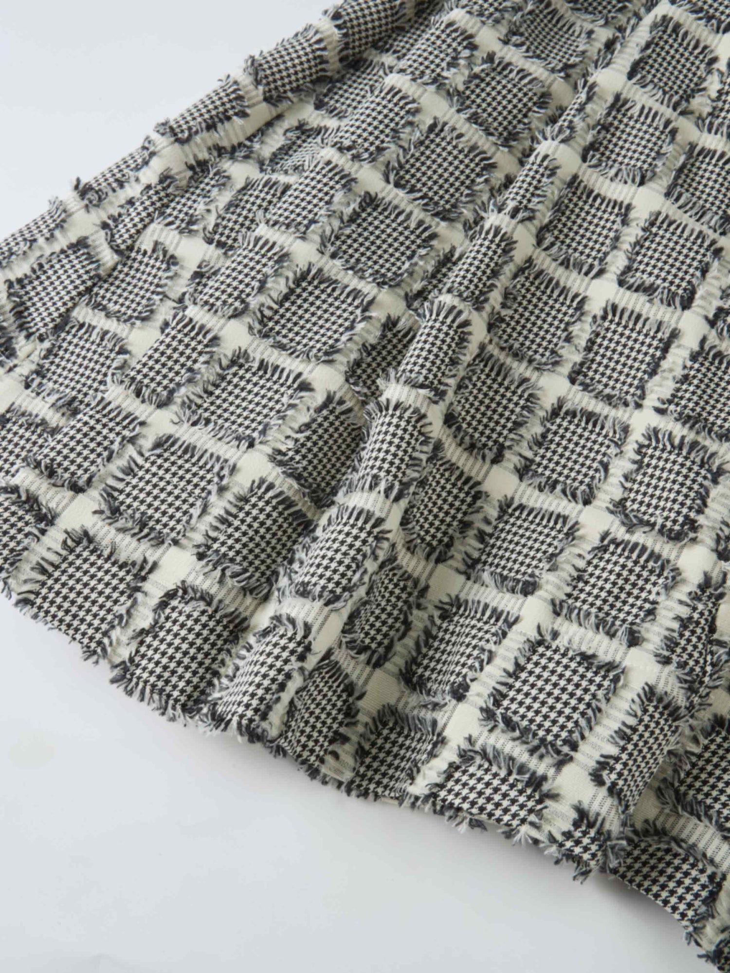 Yoke Detail Skirt - Black/White