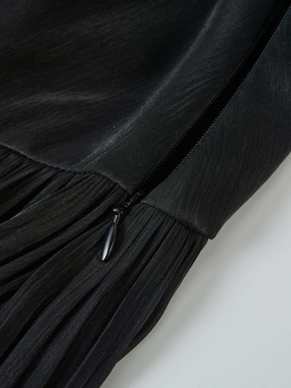 Pointed Yoke Shimmer Skirt - Black