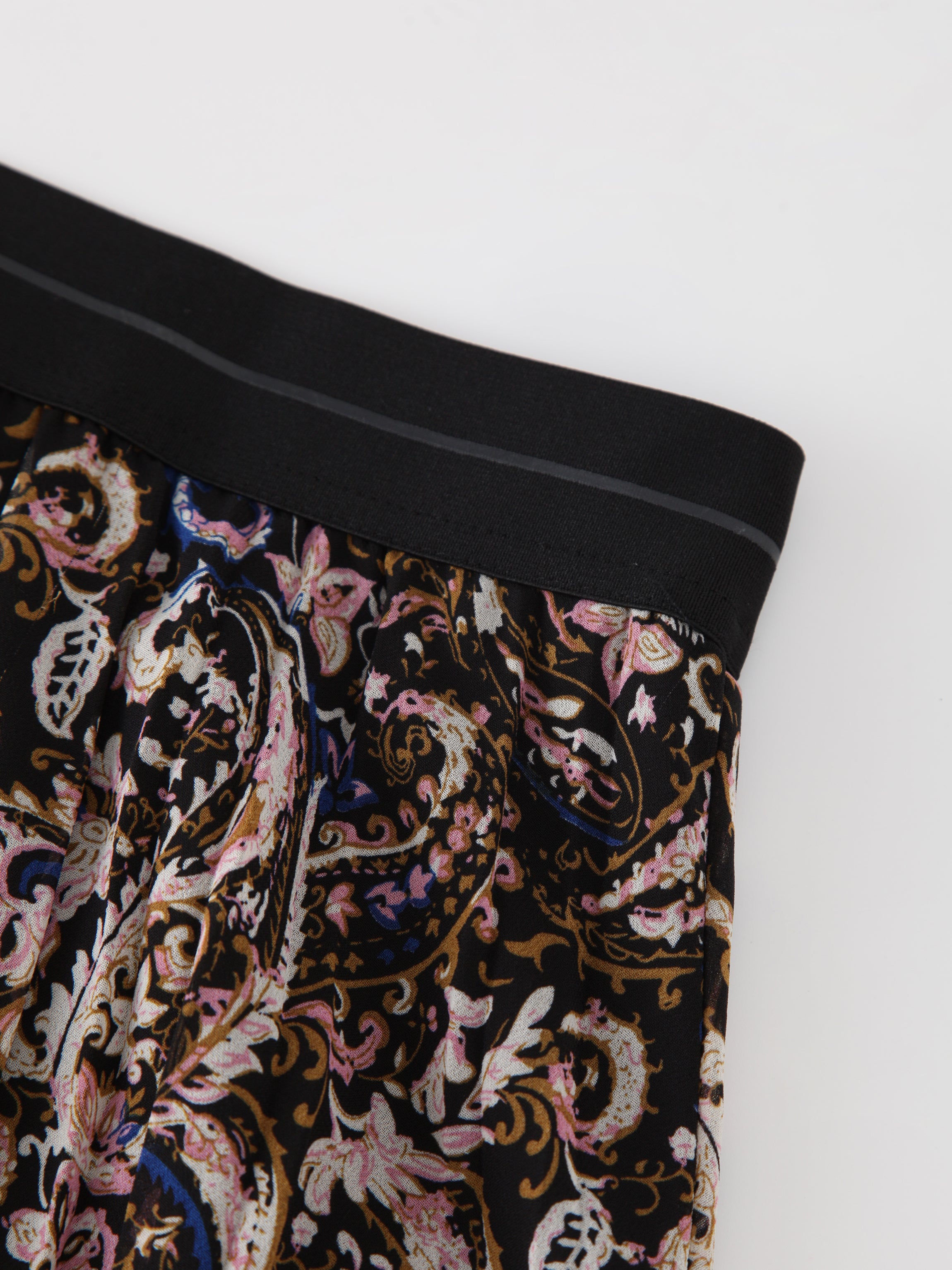 Printed Pleated Skirt 37&quot;-Colored Paisley