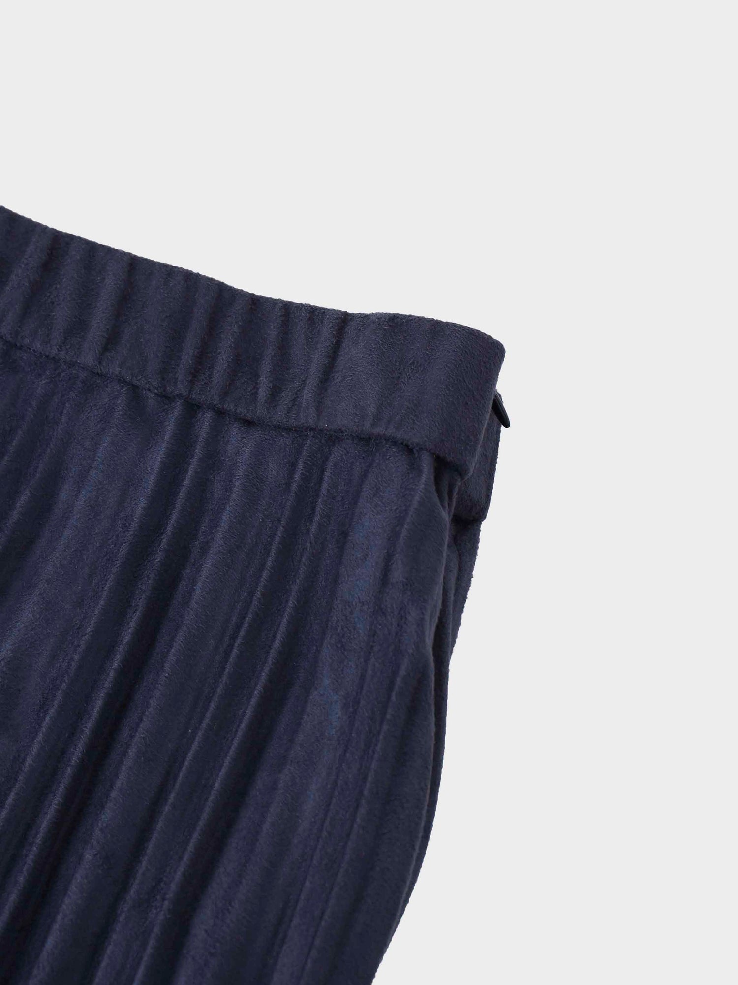 Pleated Suede Skirt 37&quot;-Navy