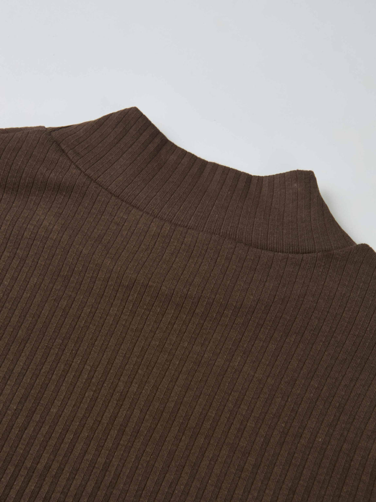Ribbed Mock Neck Turtleneck - Chocolate Brown