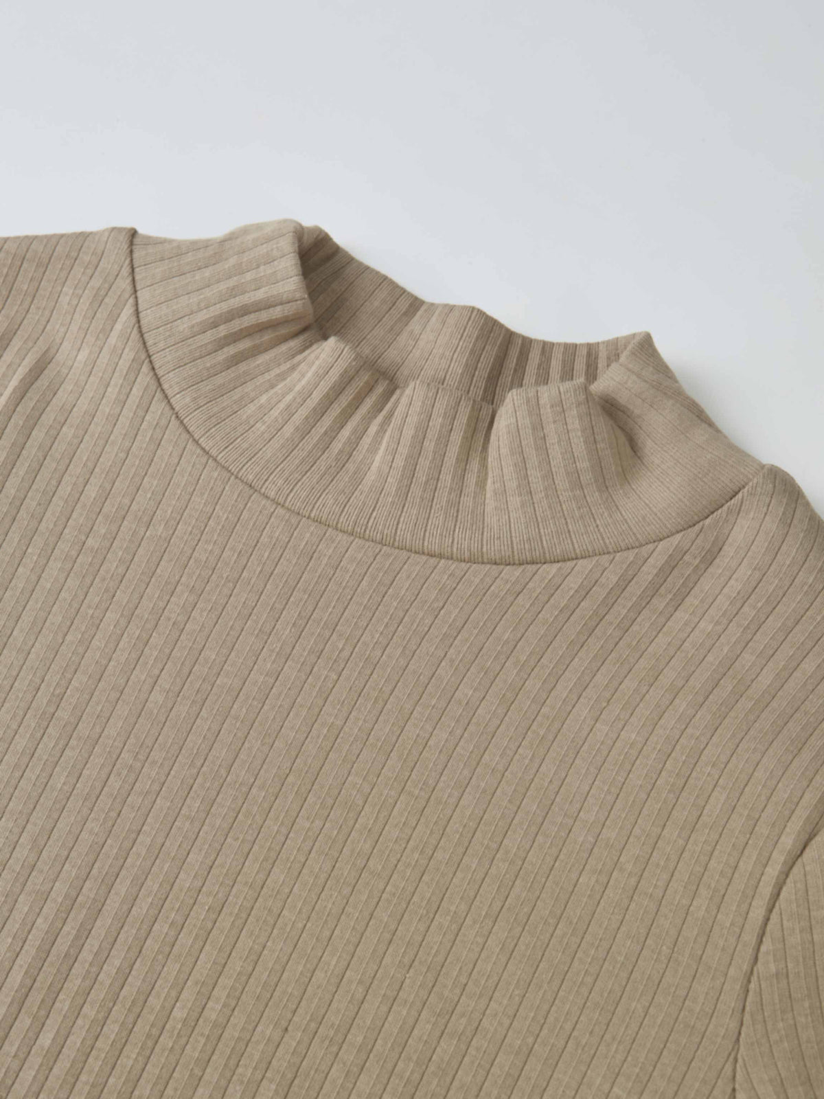Ribbed Mock Neck Turtleneck - Warm Taupe