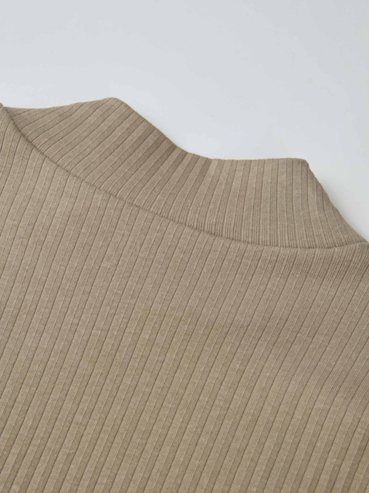 Ribbed Mock Neck Turtleneck - Warm Taupe