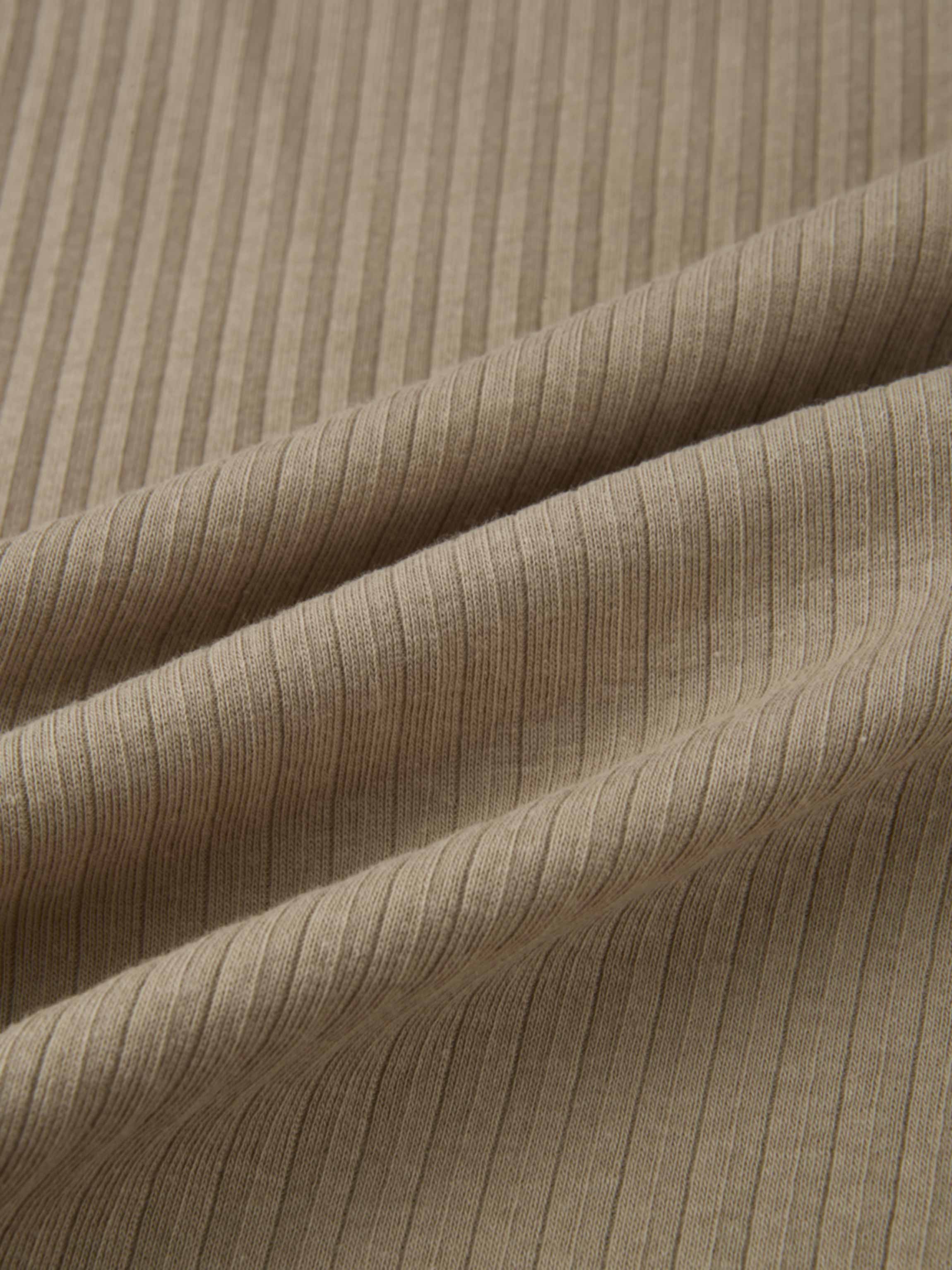 Ribbed Mock Neck Turtleneck - Warm Taupe