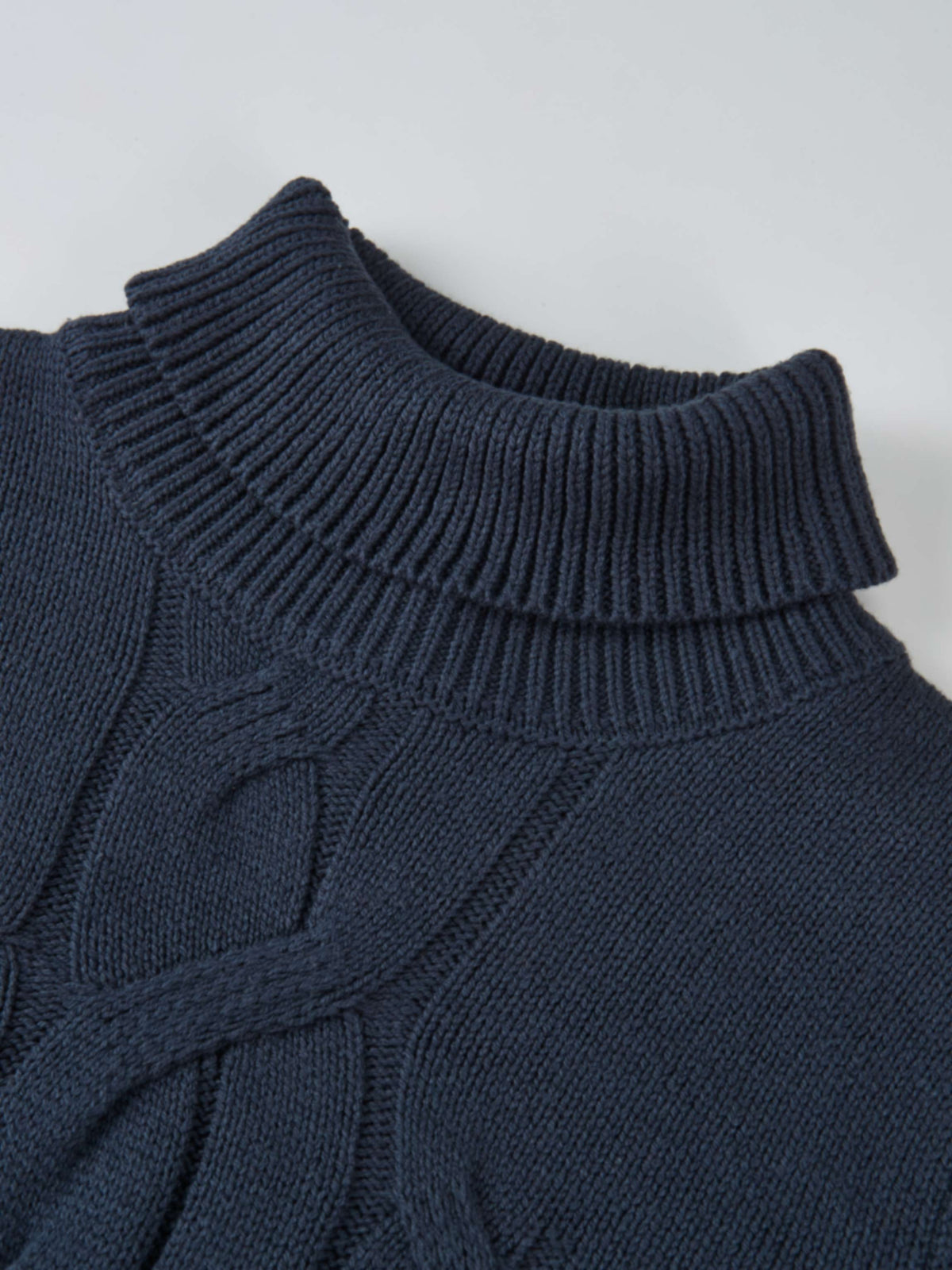 Front Cable Crop Turtleneck Sweater - Navy