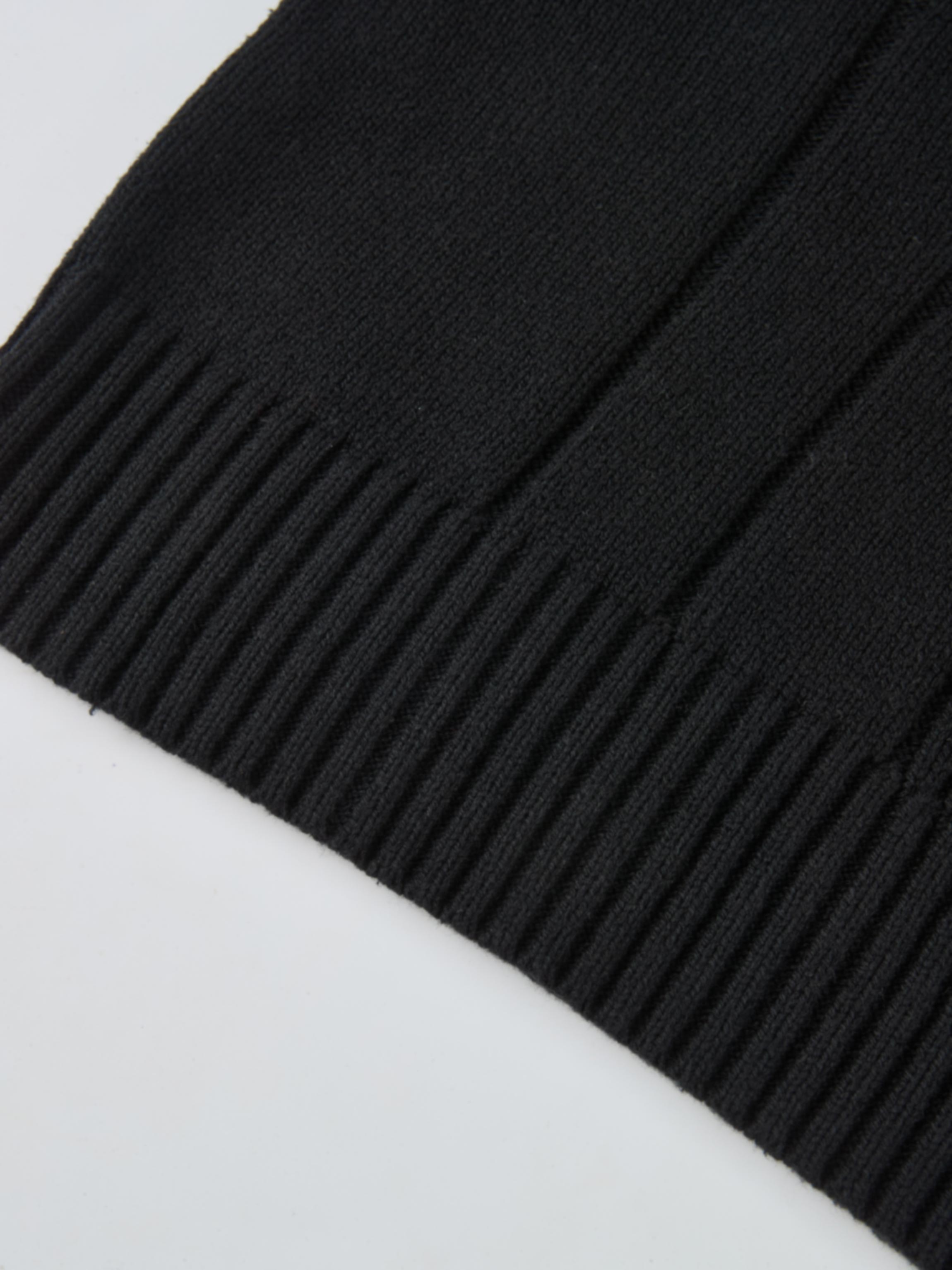 Front Cable Crop Turtleneck Sweater - Black