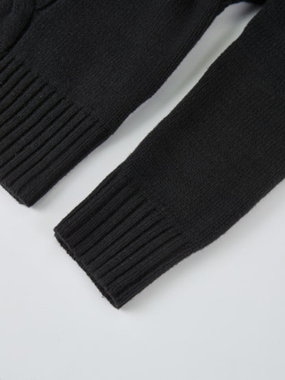 Front Cable Crop Turtleneck Sweater - Black