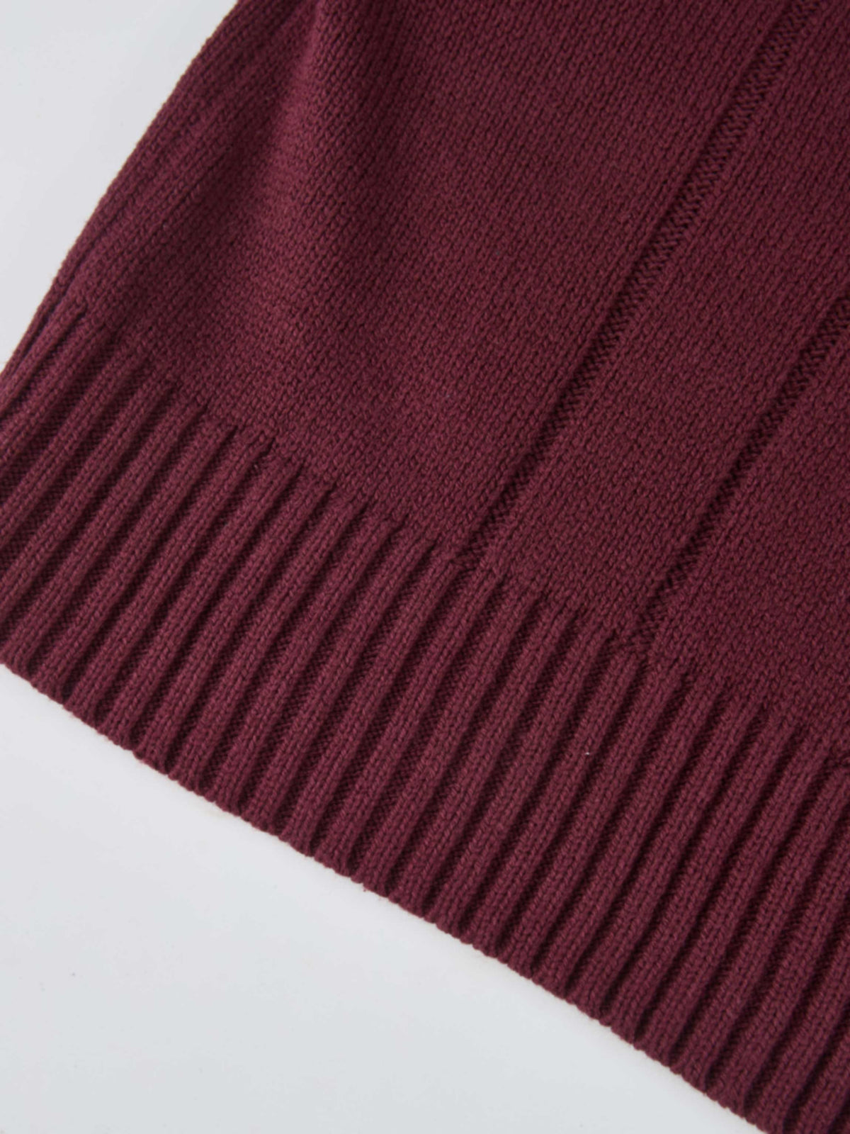 Front Cable Crop Turtleneck Sweater - Burgundy
