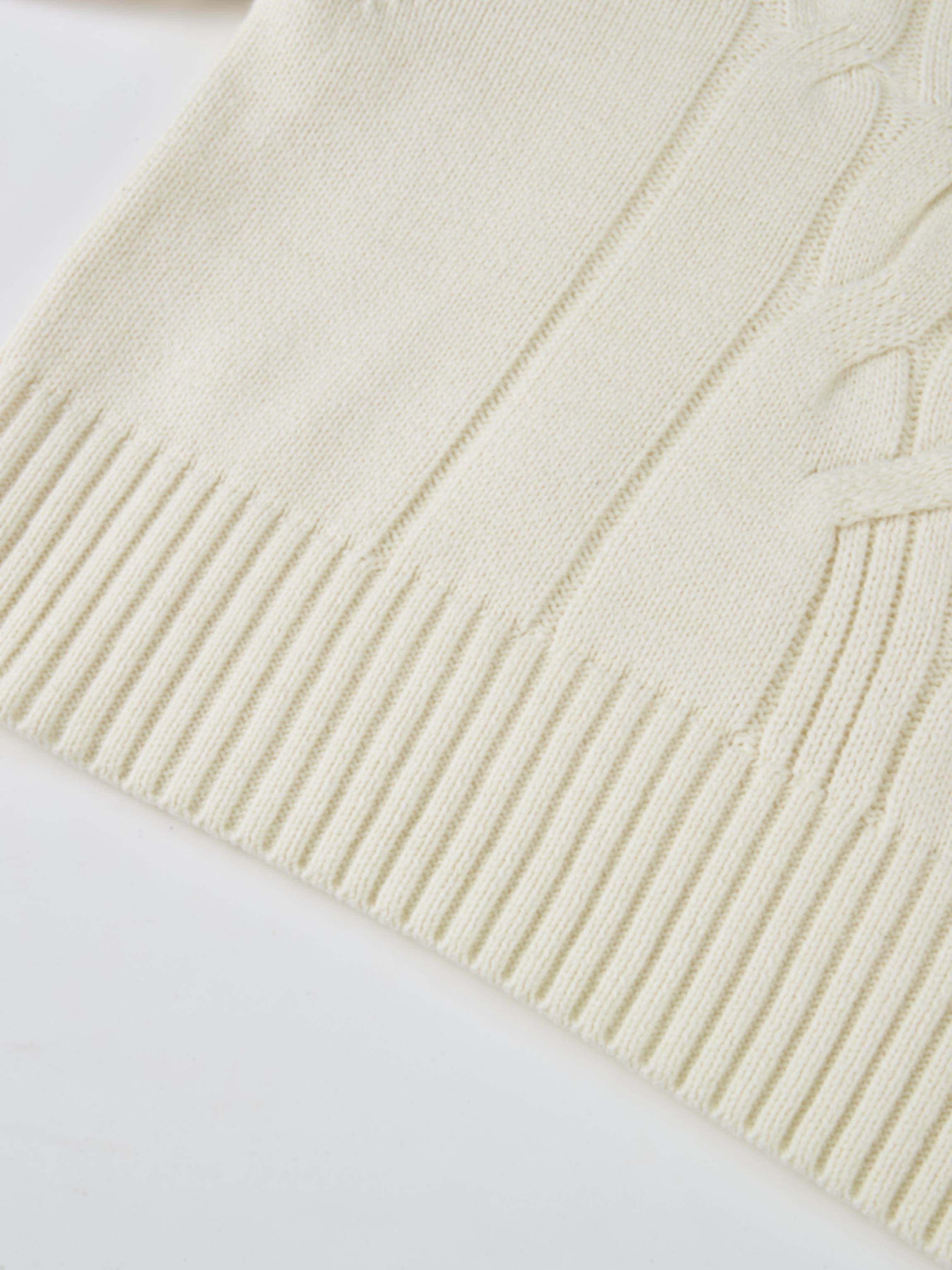 Front Cable Crop Turtleneck Sweater - Cream