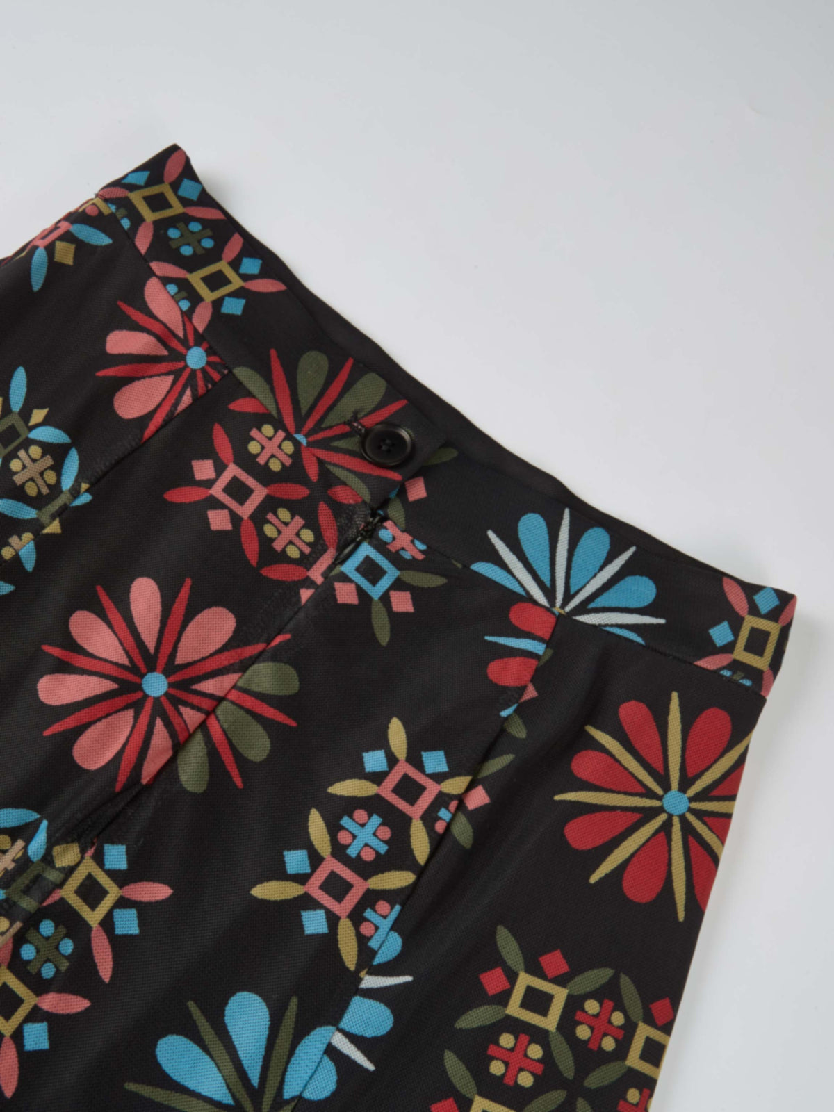 Mesh Trumpet Skirt - Color Geo Floral
