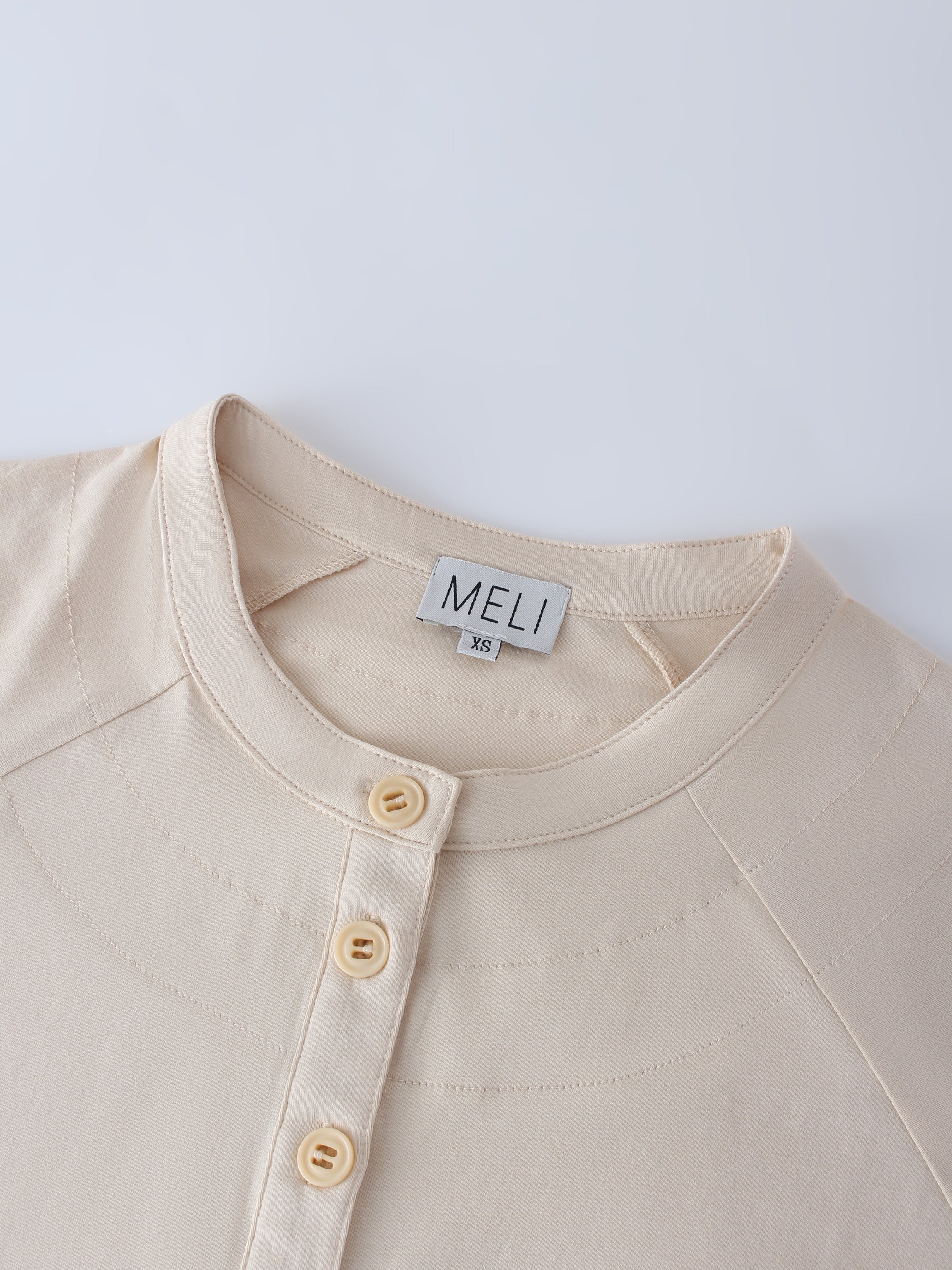 CAMISETA HENLEY CON CORDÓN-TAN