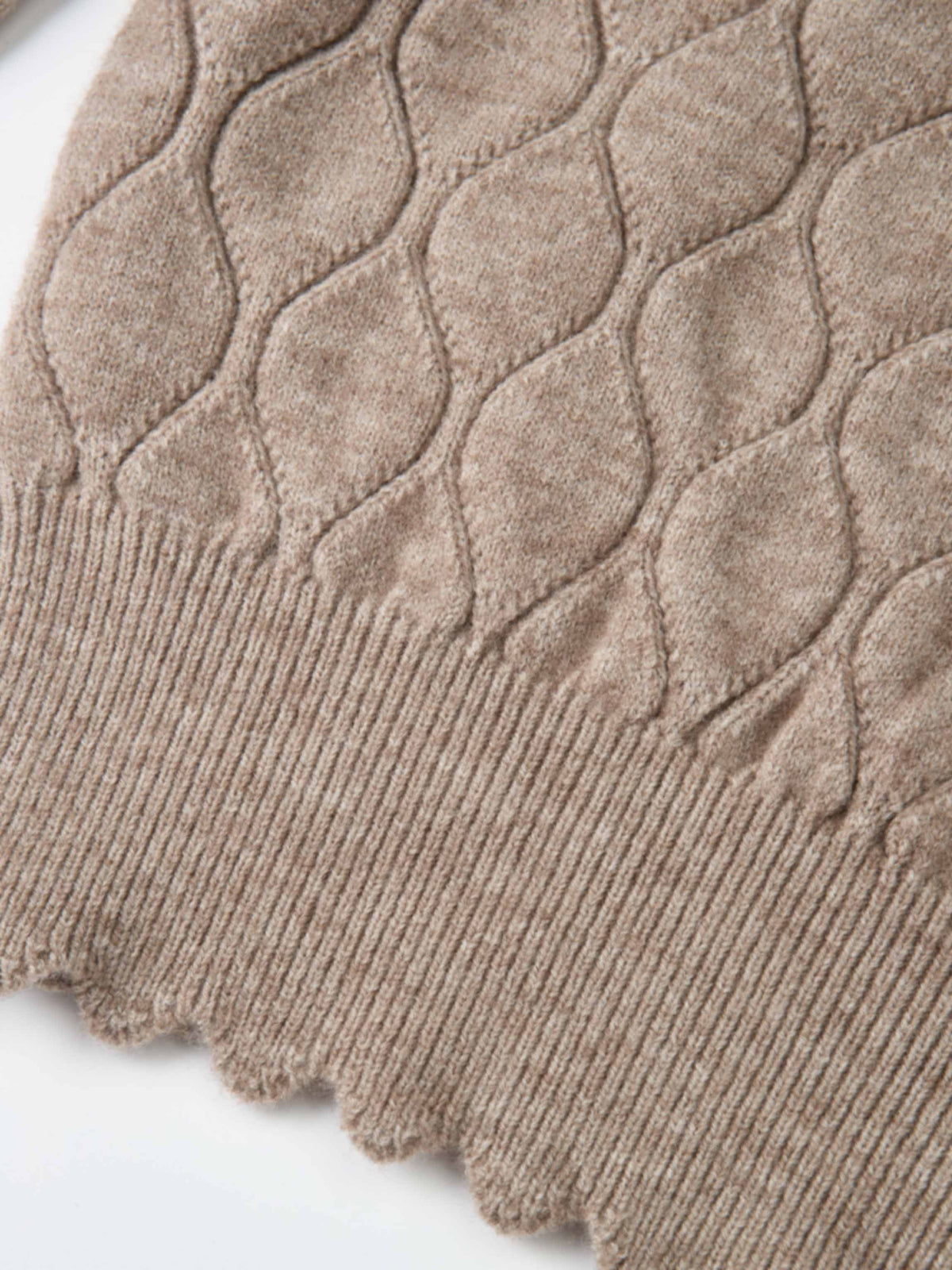 Scalloped Edge Hourglass Sweater - Oatmeal