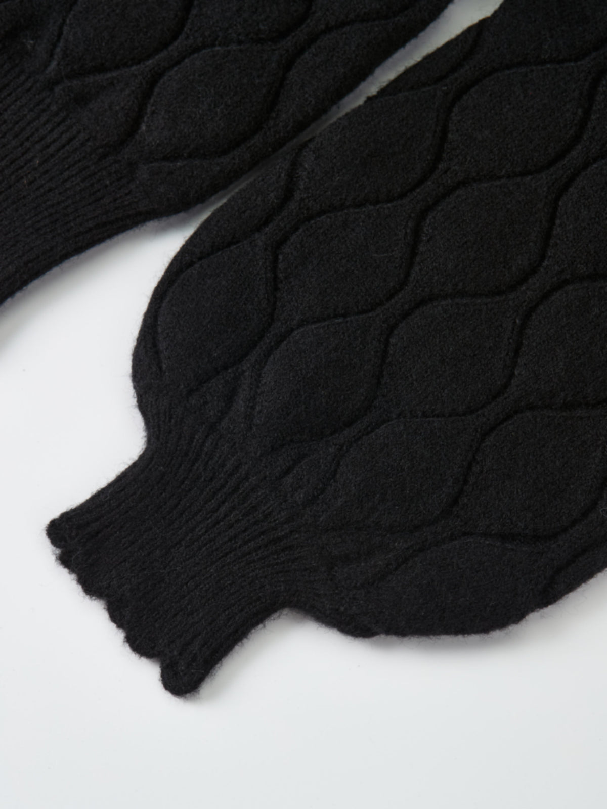 Scalloped Edge Hourglass Sweater - Black