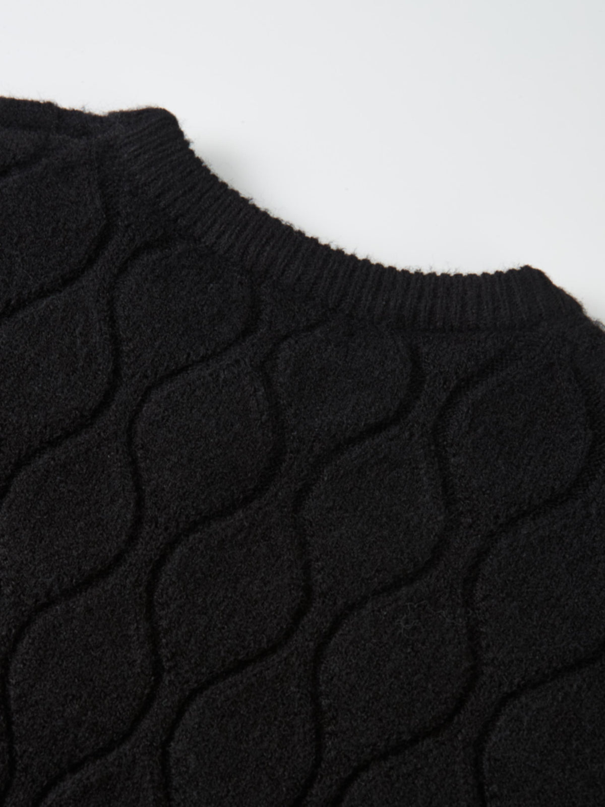 Scalloped Edge Hourglass Sweater - Black