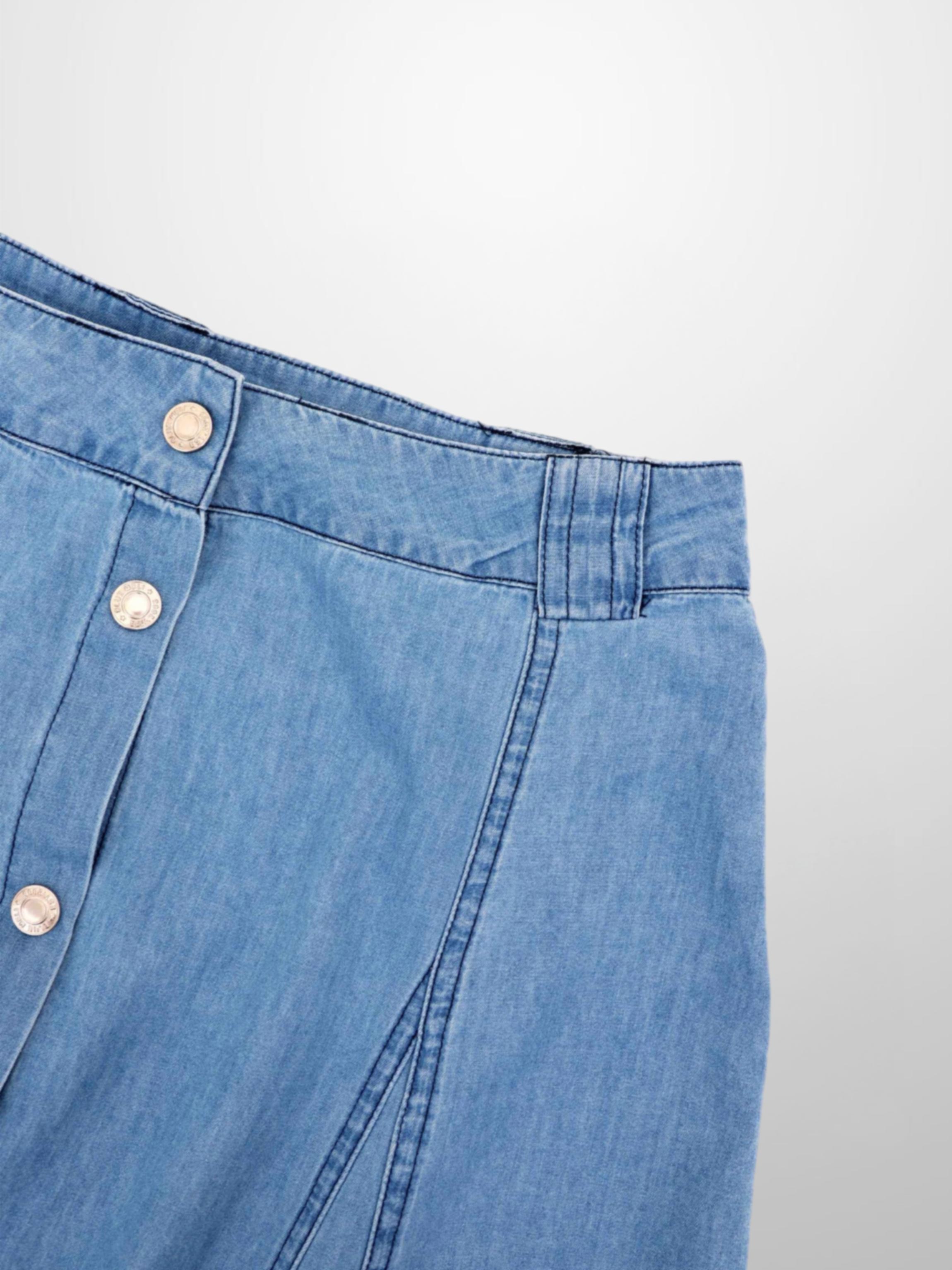 Chambray Seamed Button Down Denim Skirt-Blue