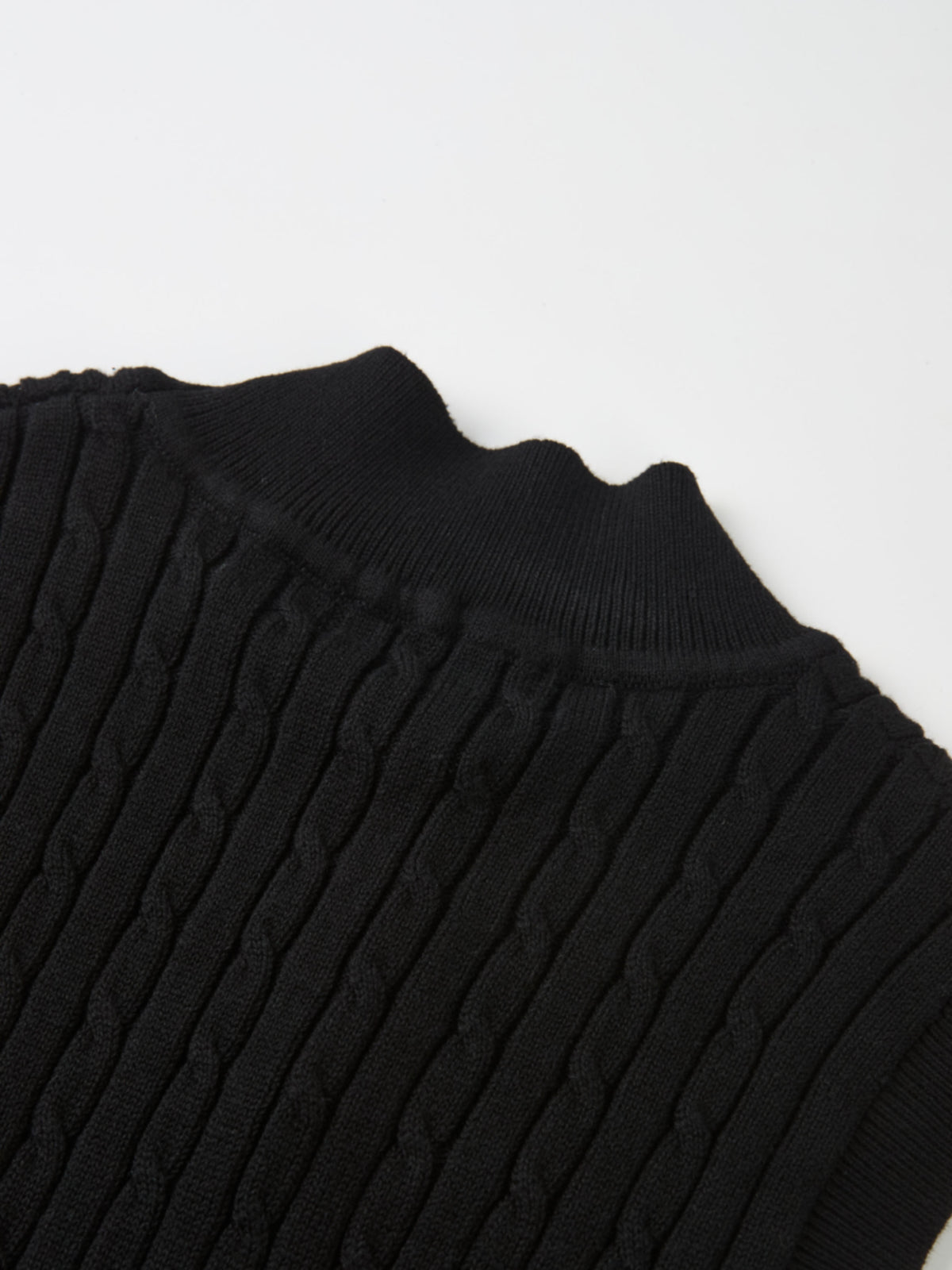 Mock Neck Cable Sleeveless Top - Black