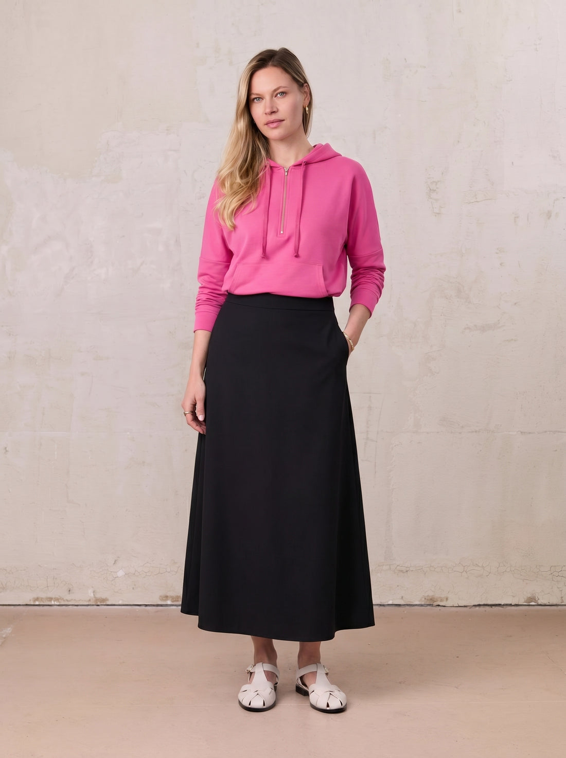 LIGHTWEIGHT 3 PANEL SKIRT-BLACK 29"