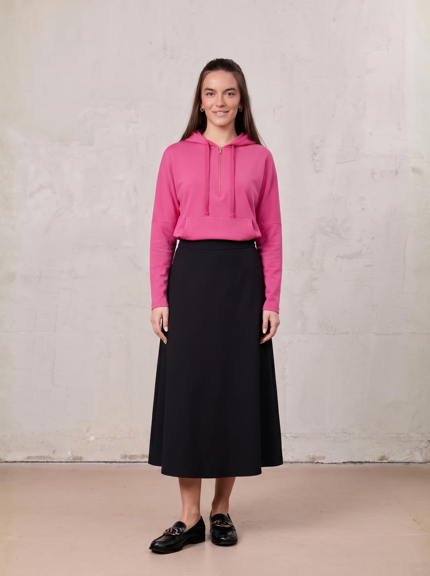 LIGHTWEIGHT 3 PANEL SKIRT-BLACK 27"