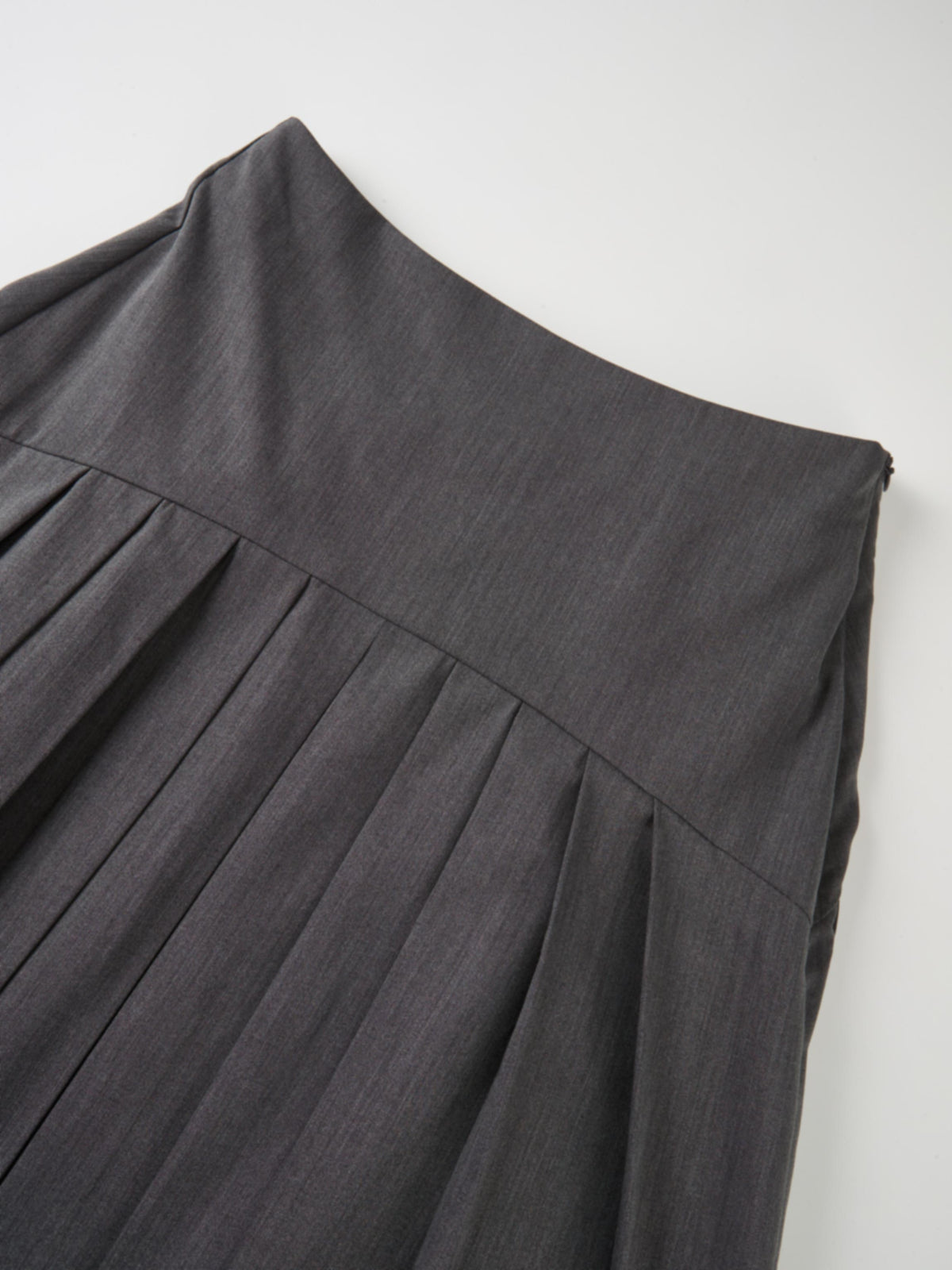 Curved Yoke Fringe Bottom Pleat Skirt LONG- Grey