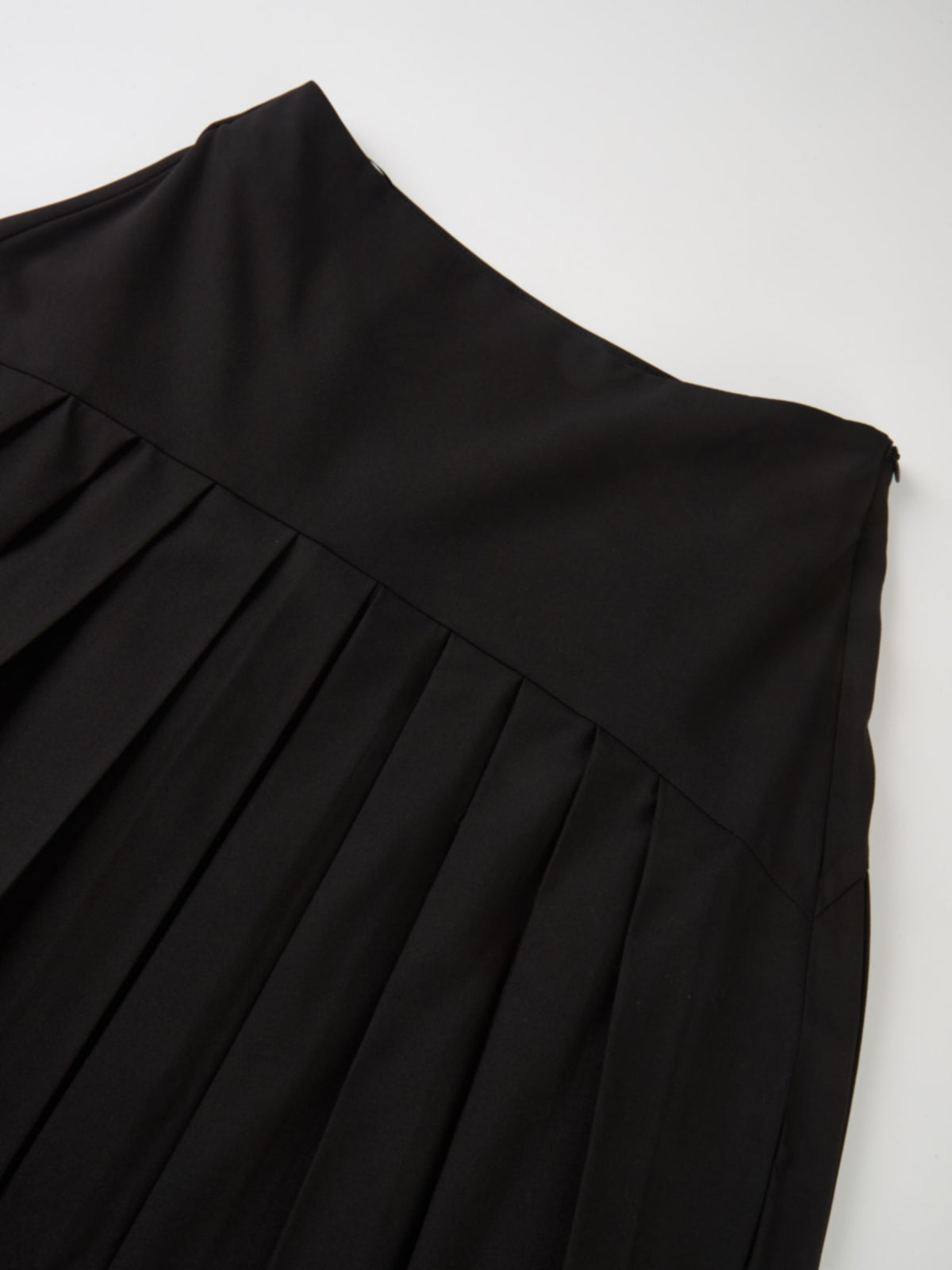 Curved Yoke Fringe Bottom Pleat Skirt LONG - Black
