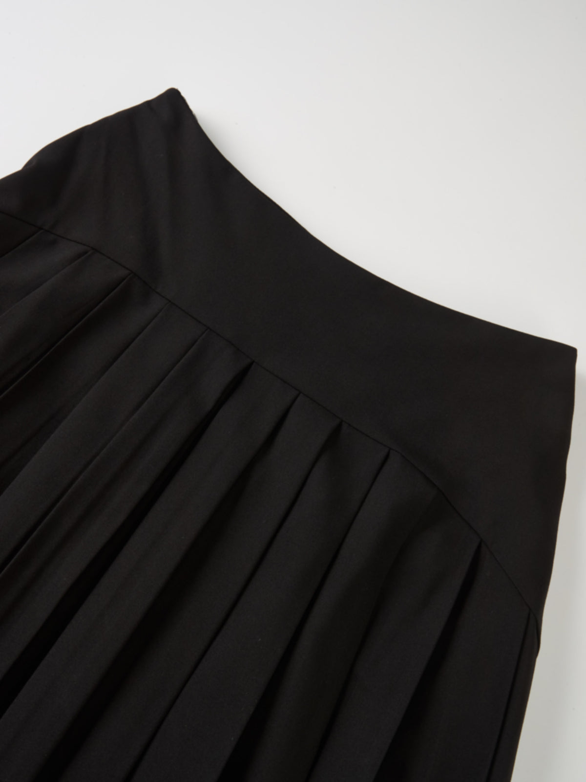 Curved Yoke Fringe Bottom Pleat Skirt LONG - Black