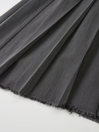 Curved Yoke Fringe Bottom Pleat Skirt SHORT- Grey
