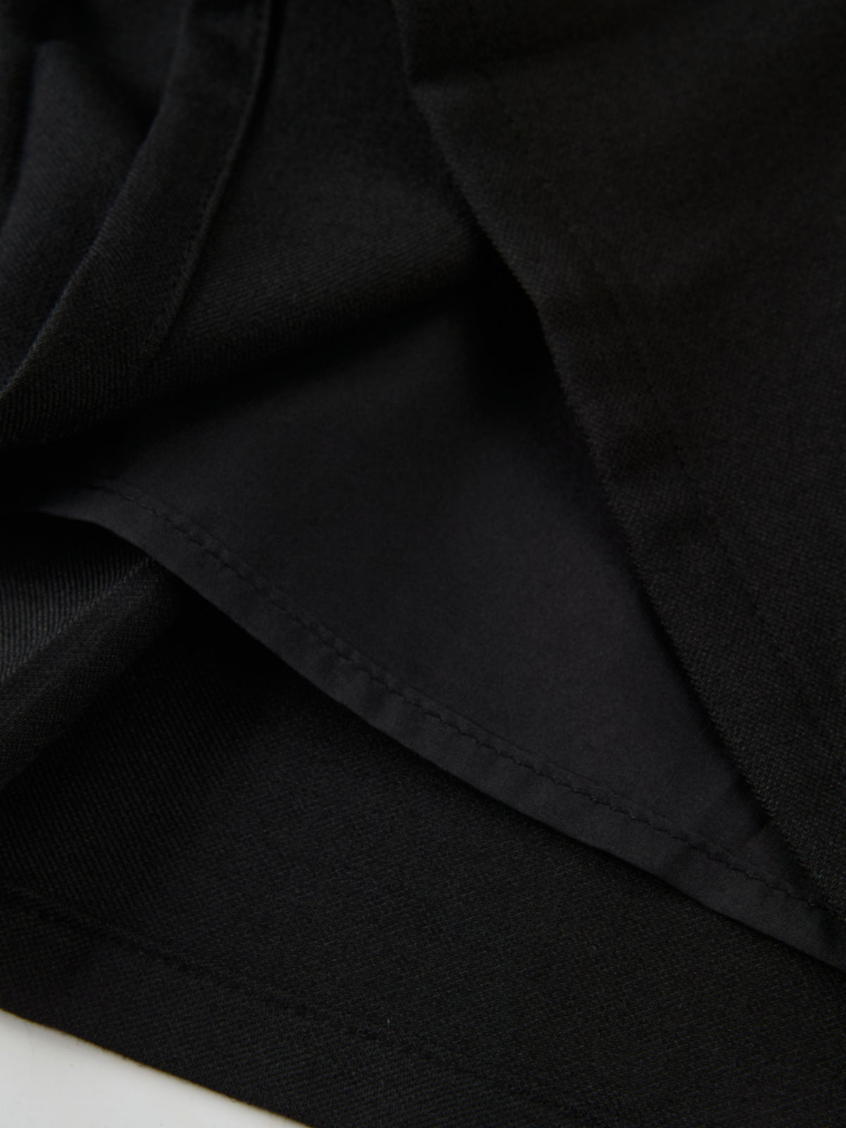 Stitch Down Pleated Basic Skirt - Black