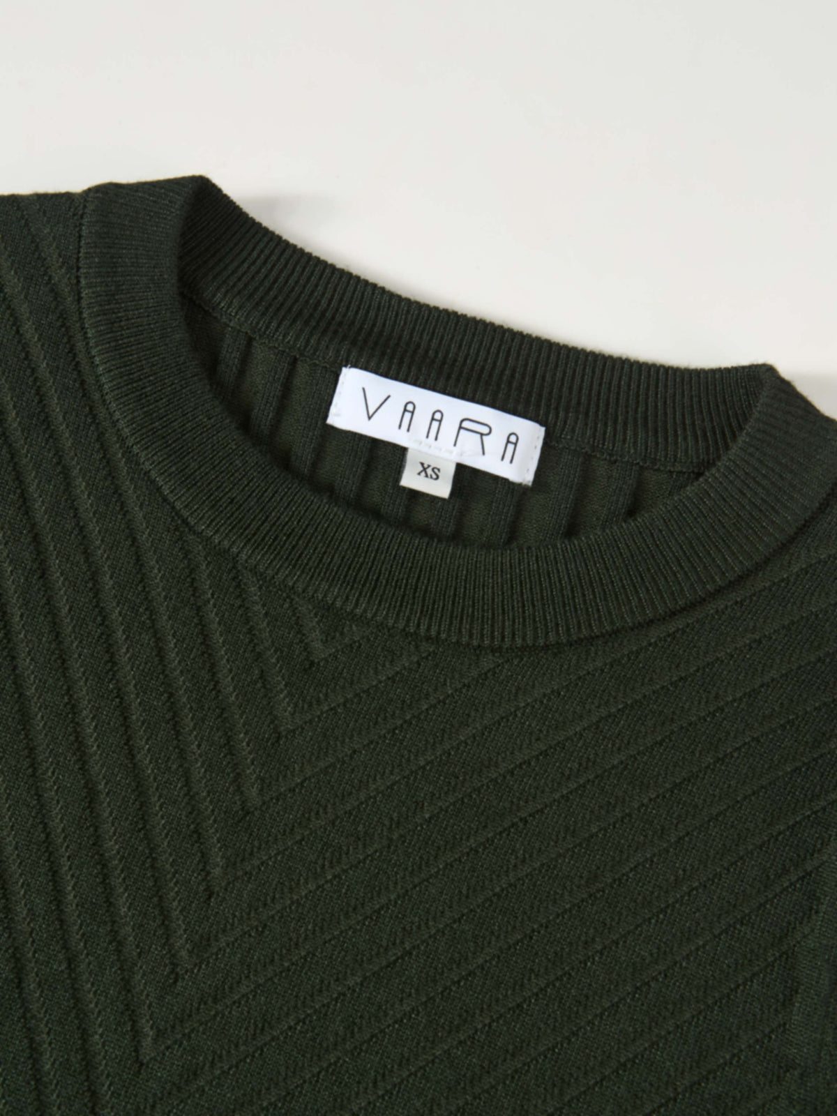 V Ribbed Sweater - Green