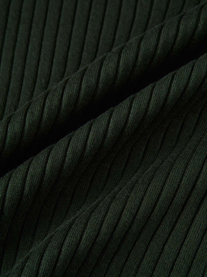 V Ribbed Sweater - Green