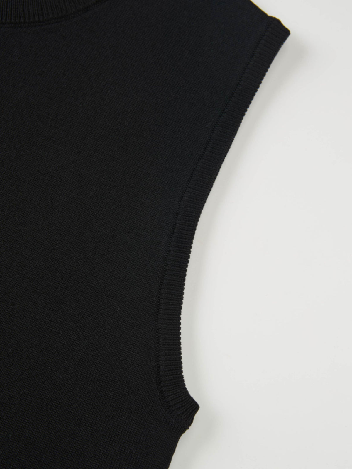 Sleeveless Crew Neck Silk Knit Top - Black