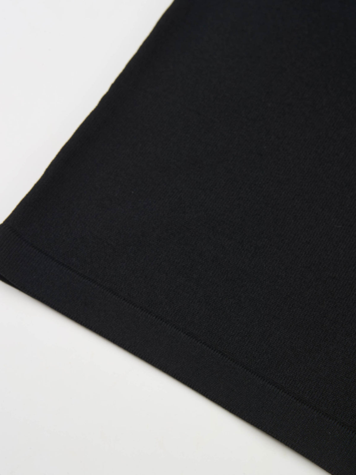 Sleeveless Crew Neck Silk Knit Top - Black
