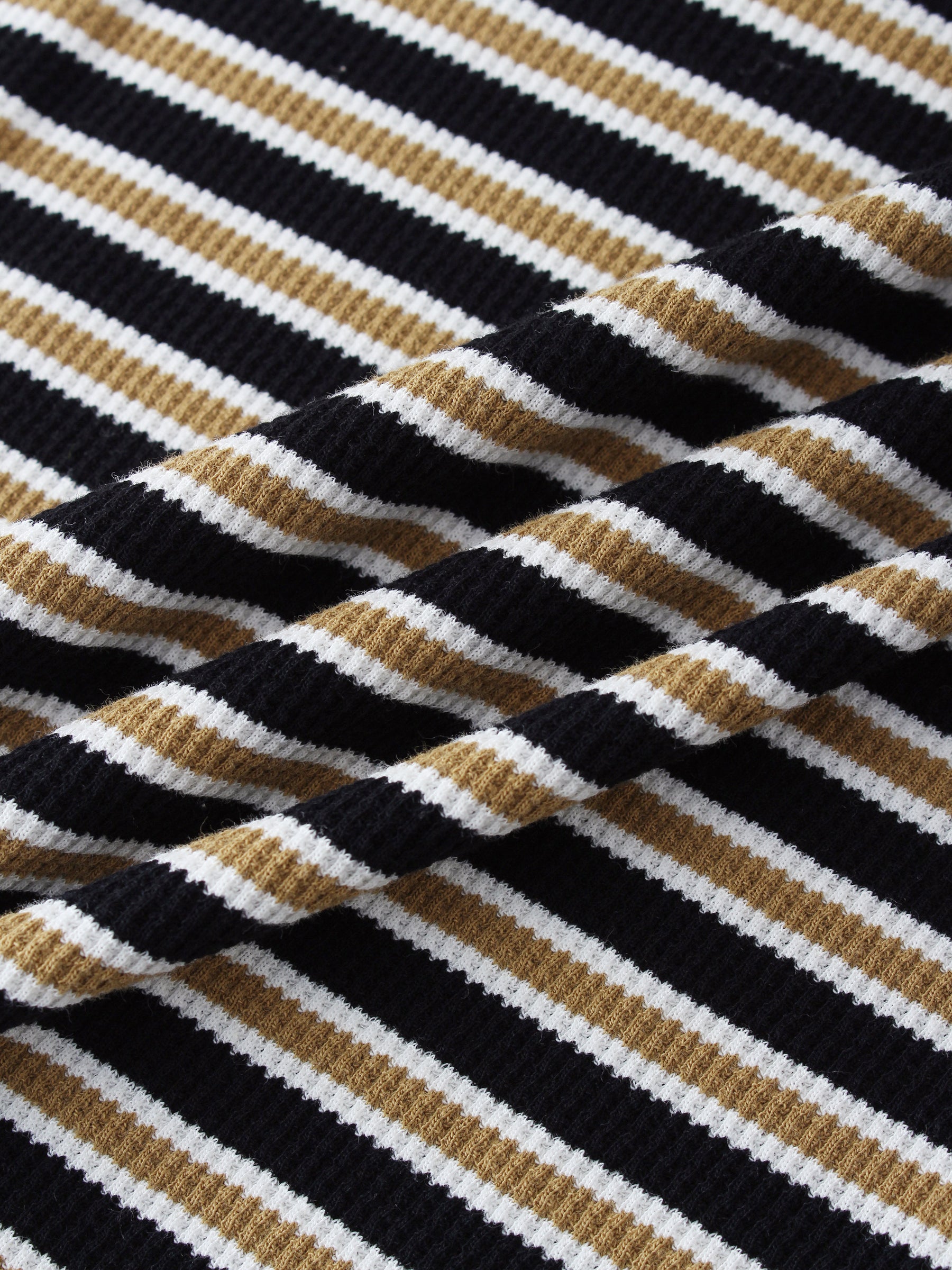 Waffle Striped High V-Black/White/Gold