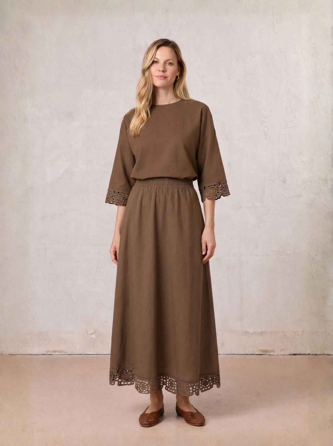 Crochet Trim Skirt-Brown