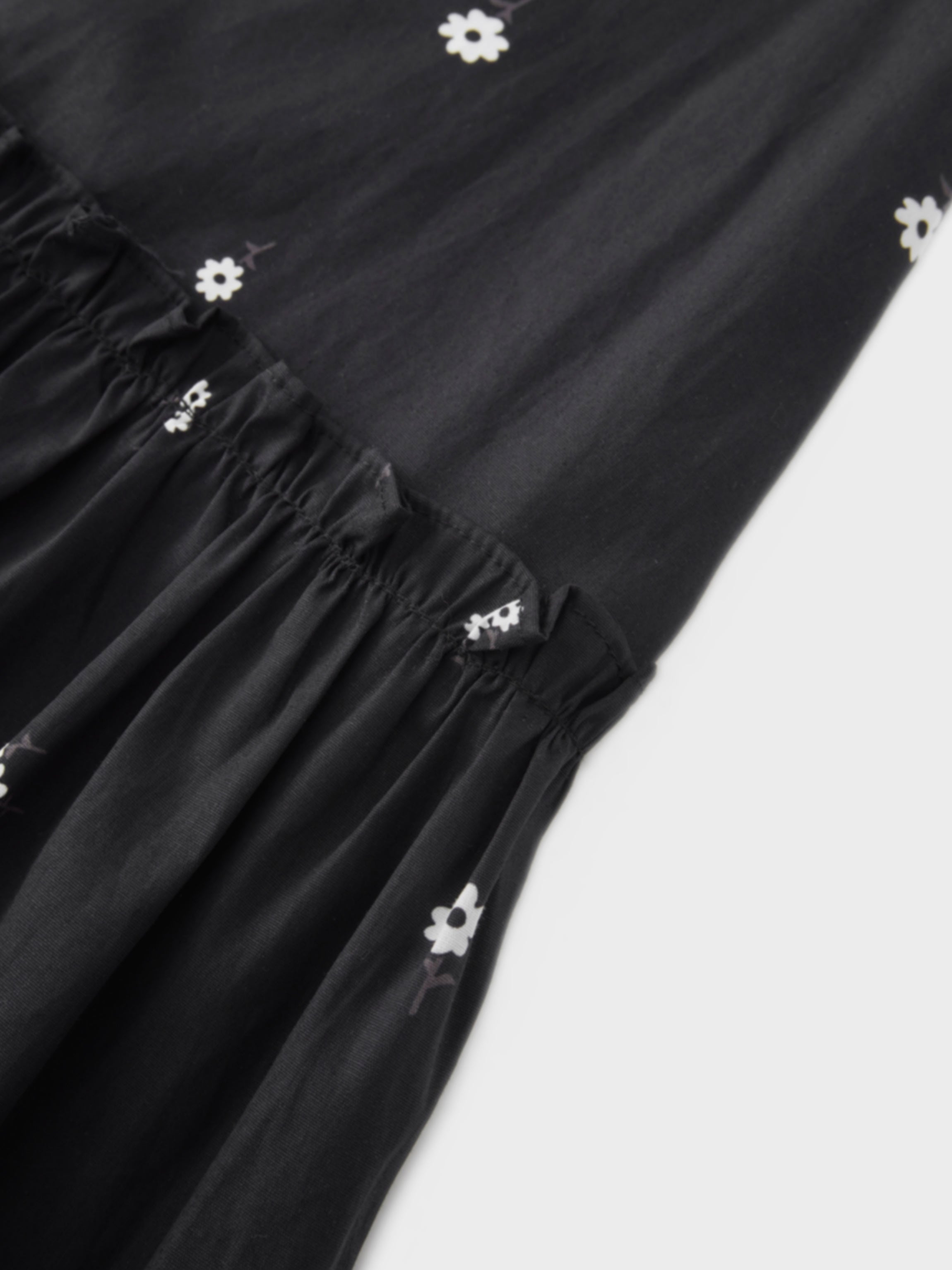 Ombre Flower Skirt-Black