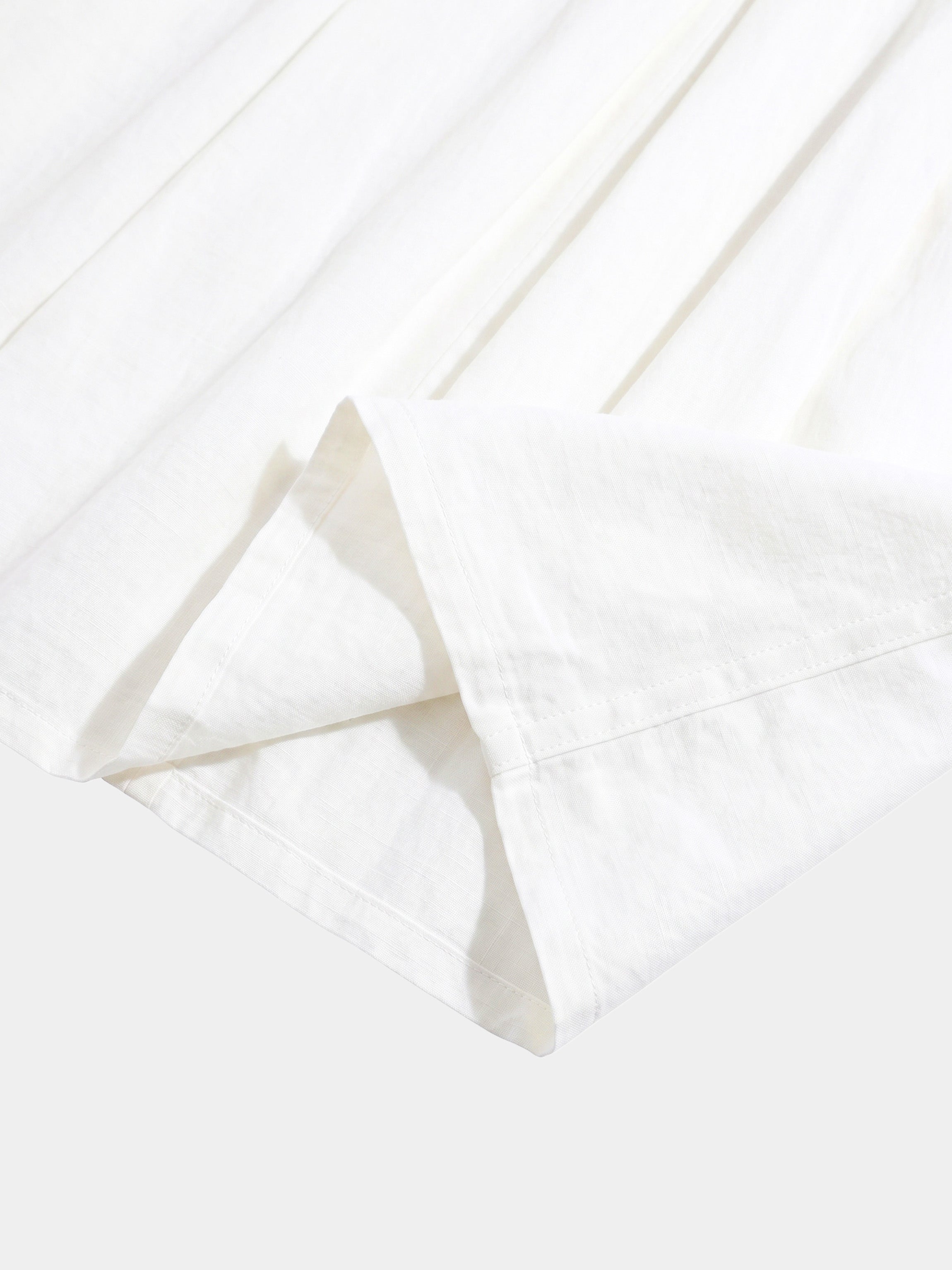 Inverted Yoke Pleat Denim Skirt-White