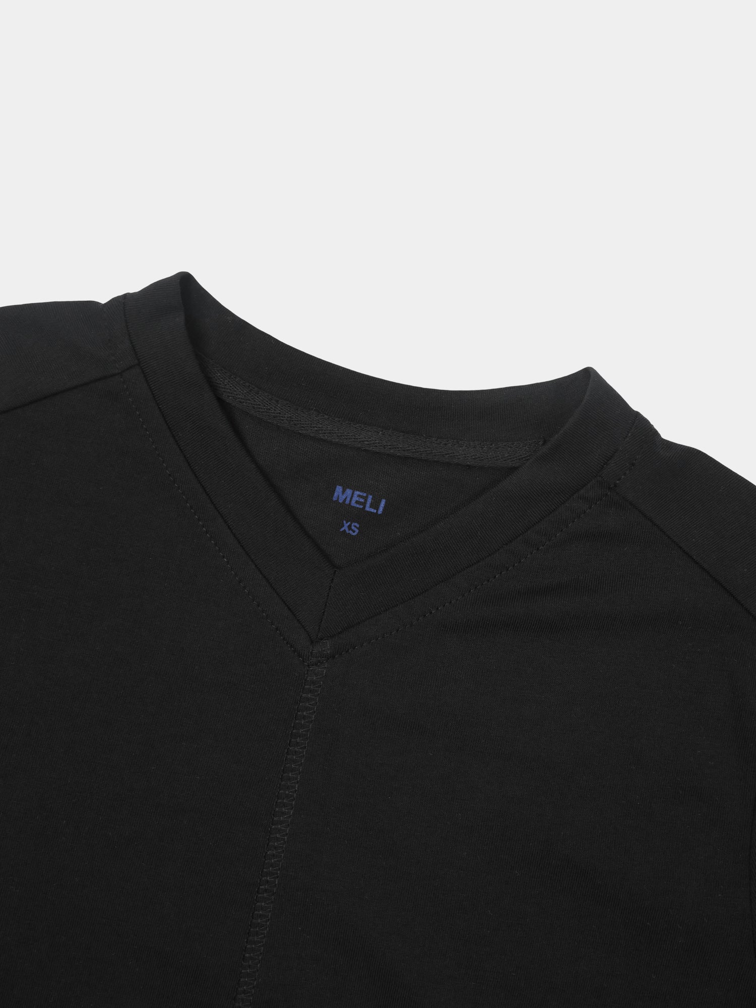 Center Seam High V Tee-Black