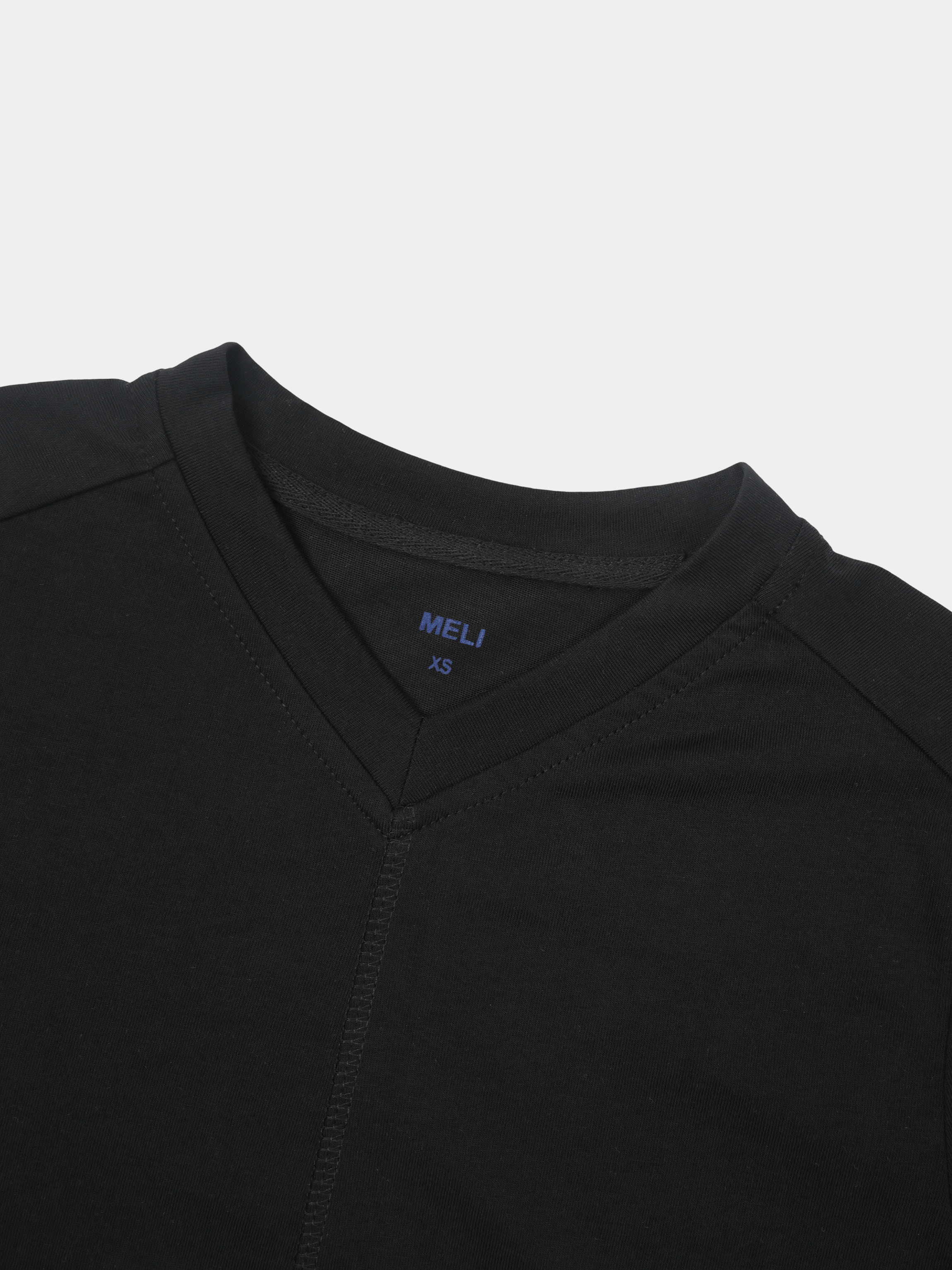 Center Seam High V Tee-Black