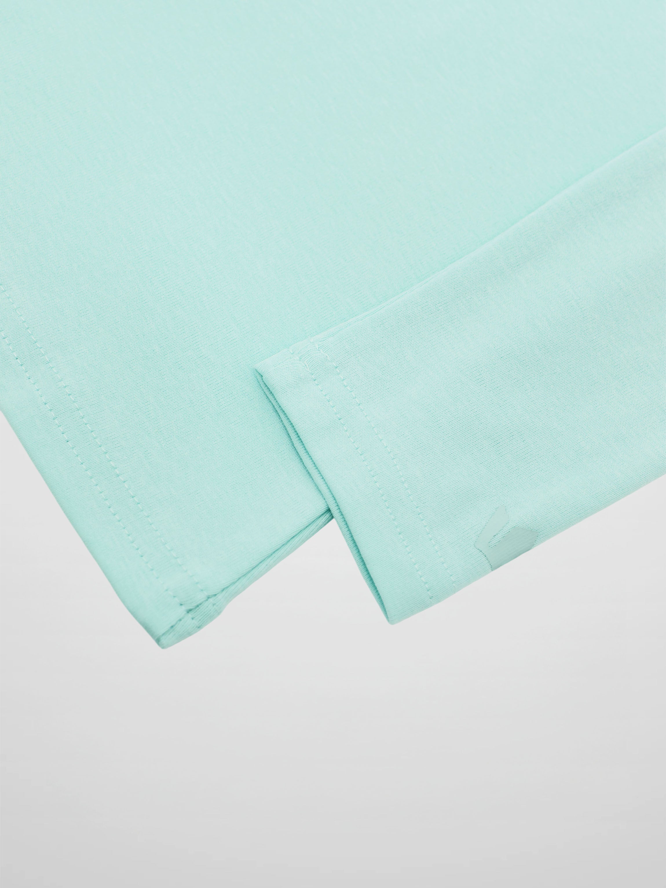 Collared High V T-Shirt-Mint