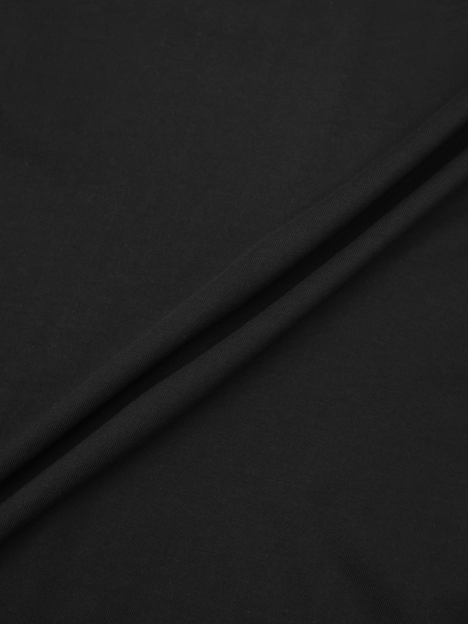 Center Seam High V Tee-Black