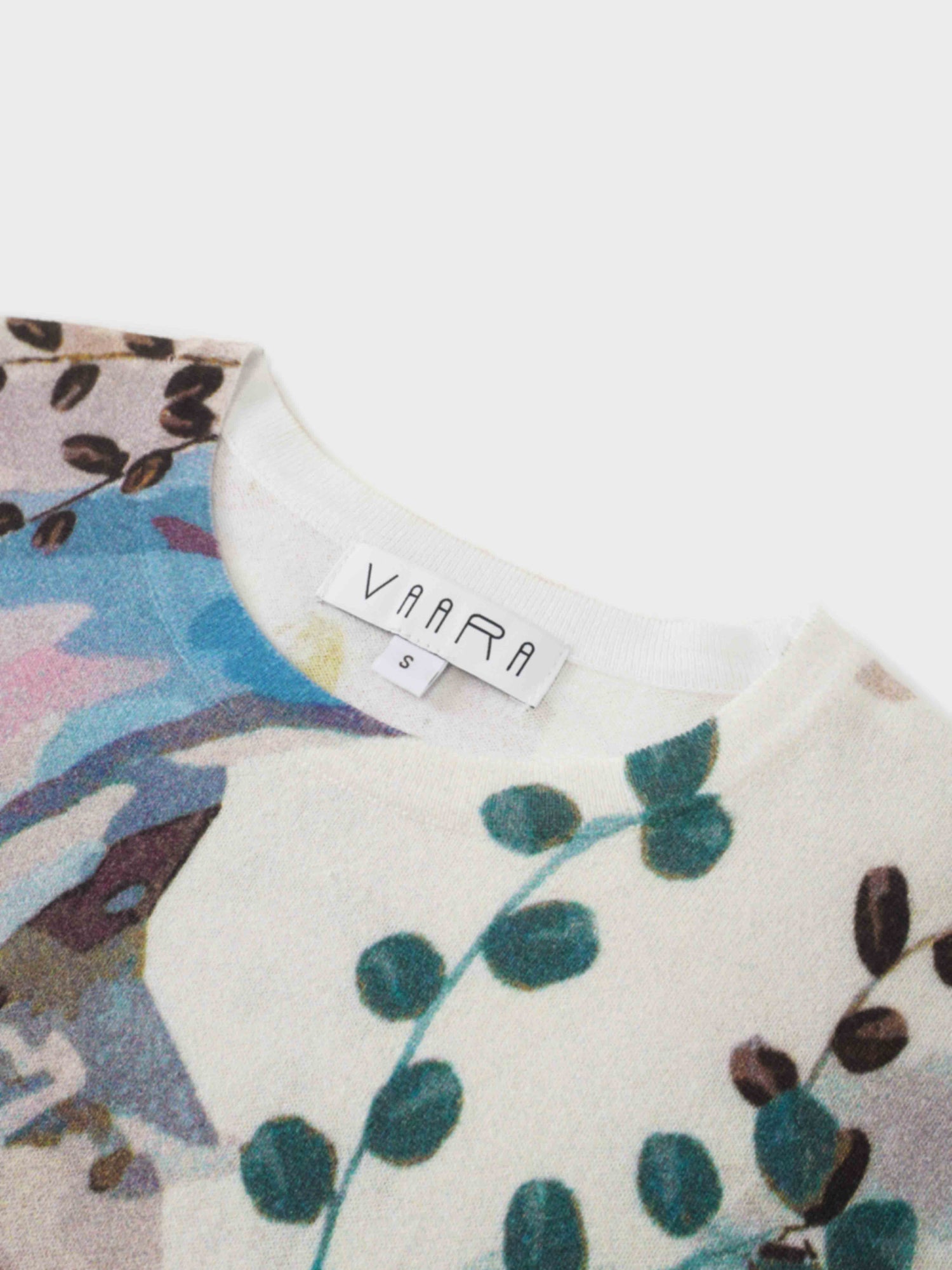 Printed Sweater-Vine Branch