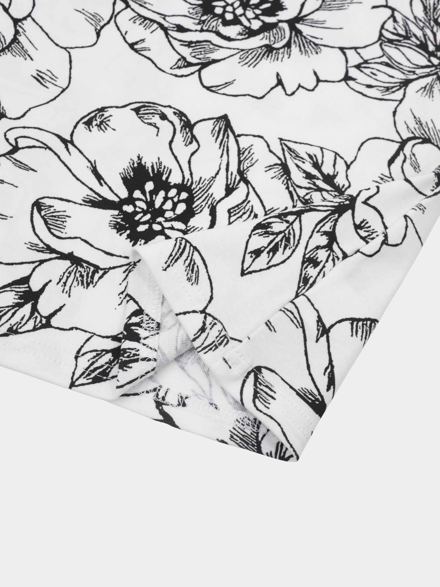Printed Collar Snap Tee-Sketch Floral