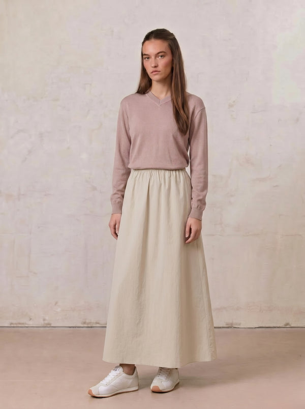 High V Lightweight Sweater-Tan