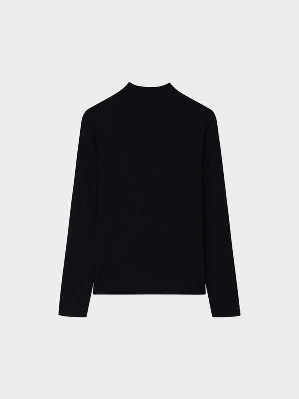Textured Stretch Turtleneck-Black