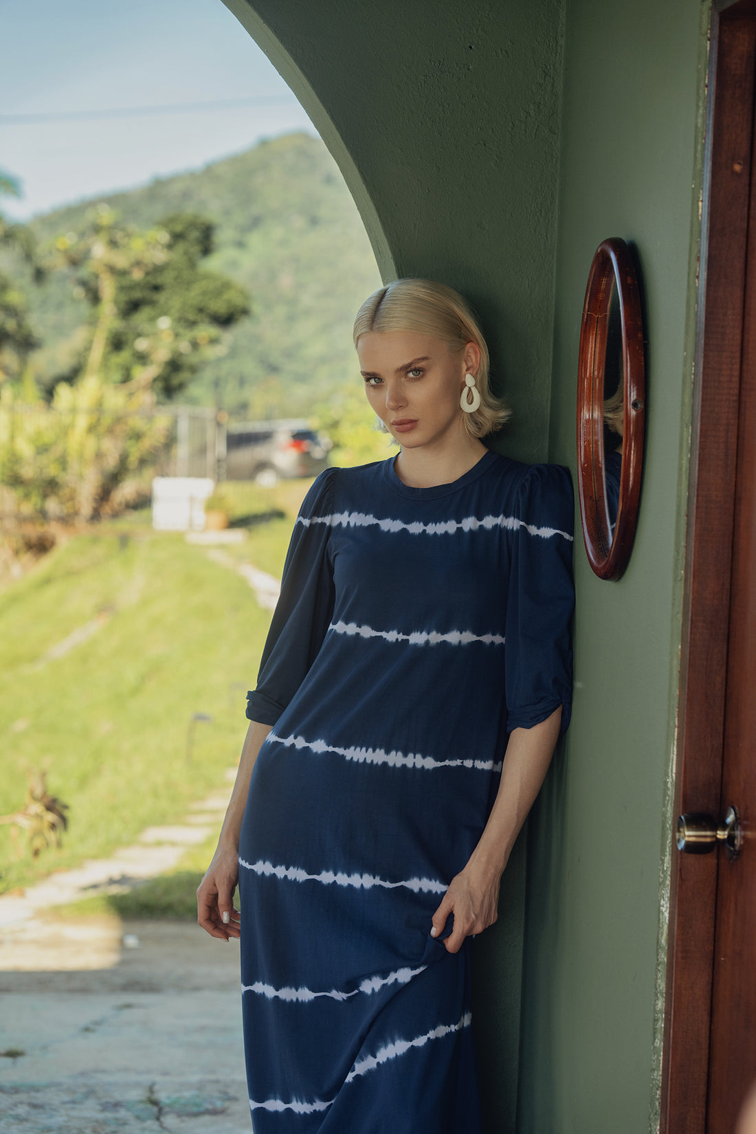 Vestido estilo camiseta Tie Dye-Azul/Blanco